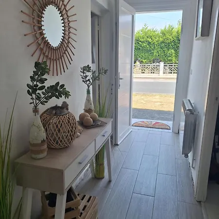 Catedrales - Frente A La Playa - Amplio Jardin - Piscina